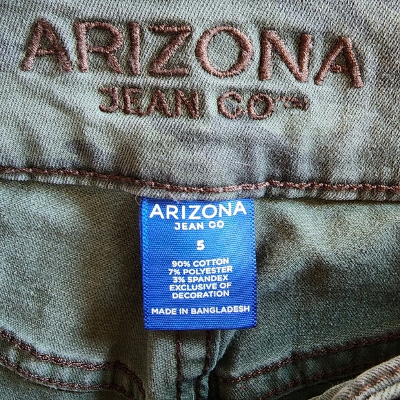 Arizona Jean Shorts - Picture 3 of 3